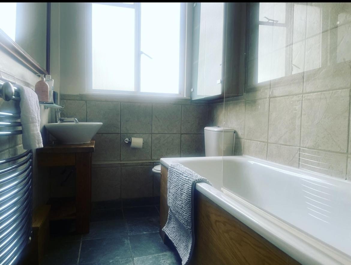 Luxury 1-Bed Apartment With Stunning City Views Perfect For Short Stays In 伦敦 外观 照片