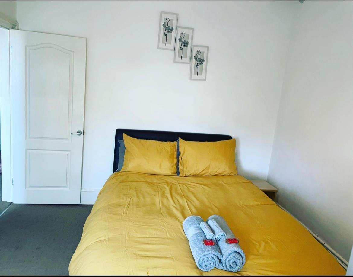 Luxury 1-Bed Apartment With Stunning City Views Perfect For Short Stays In 伦敦 外观 照片